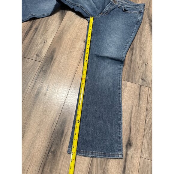 Riders By Lee Womens Boot Cut Jeans Size 10P Medium Wash Denim - Picture 6 of 9